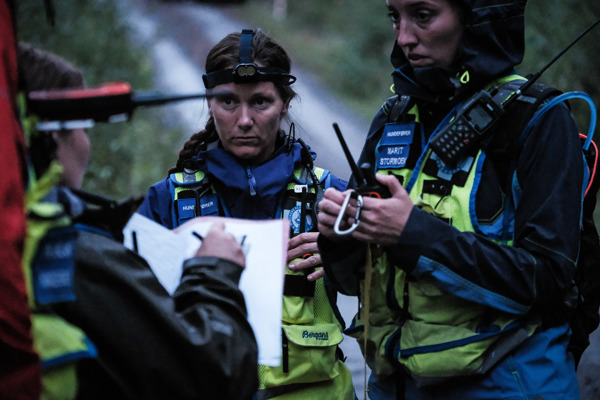 Velkommen til høstens Hundeførersamling! /media/49649/konsentrert-hundefoerer.jpg