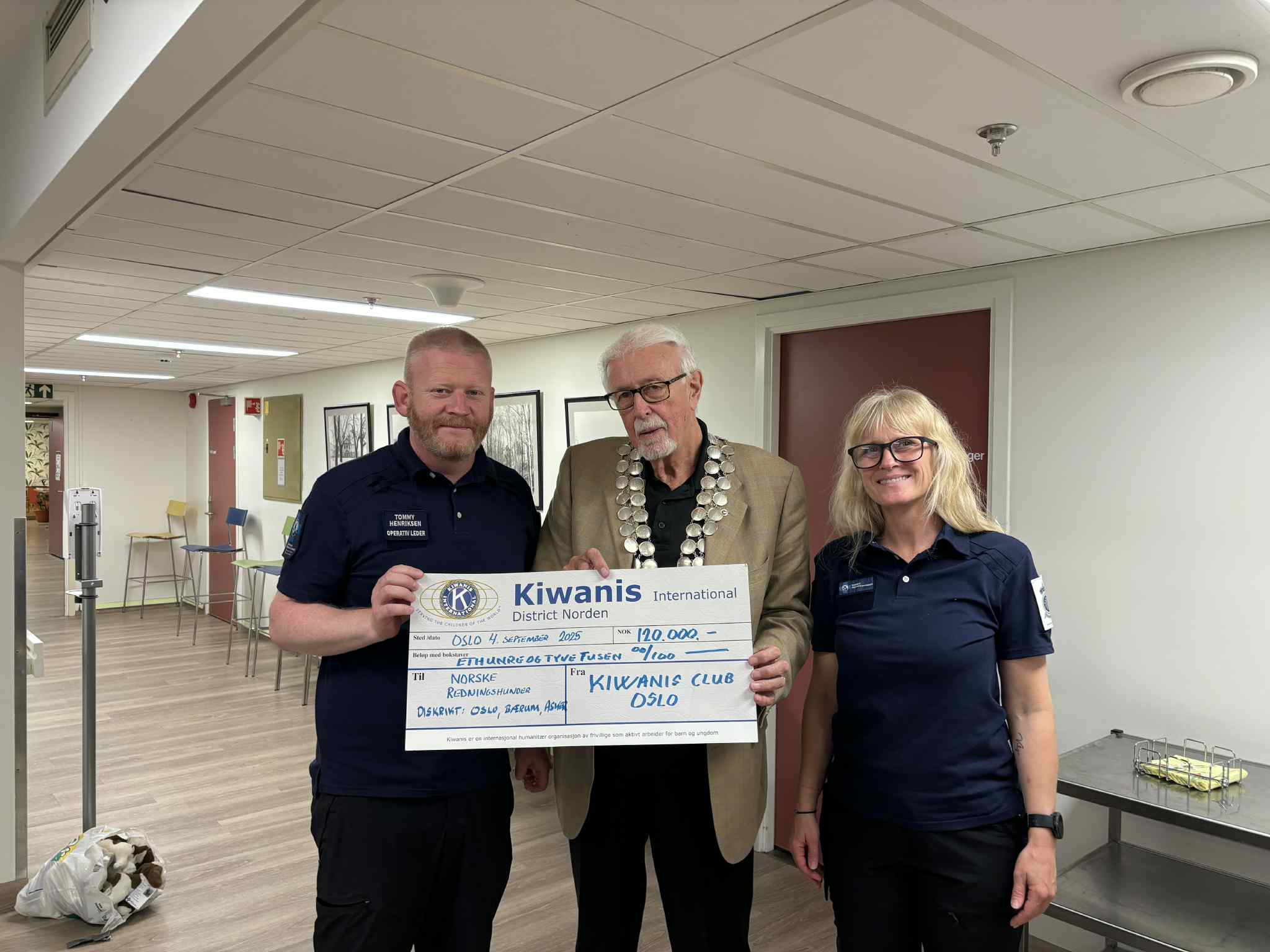 Kiwanis Club Oslo legger ned og gir oss store deler av klubbkassa.